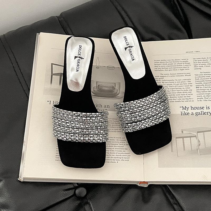 

Французские красивые сандалии на танкетке, женская летняя обувь, новые ремешки со стразами, юбки, высокие каблуки и крутые шлепанцы 35