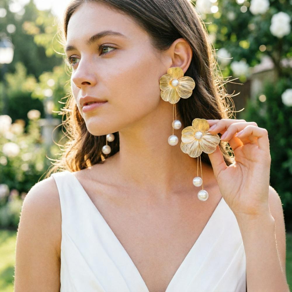 Romantic Large Flower Petal Long Tassel Drop Earrings Women Trend Imitation Pearl Stud Earrings Jewelry Accessories Party Gifts