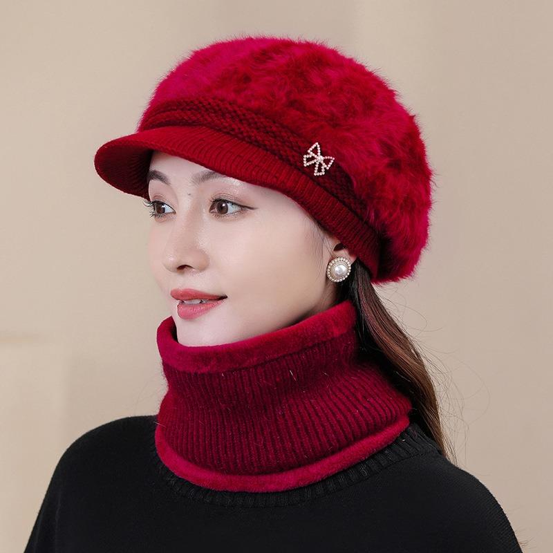 Winter hat Female autumn and winter rabbit fur hat Thickened warm wool hat