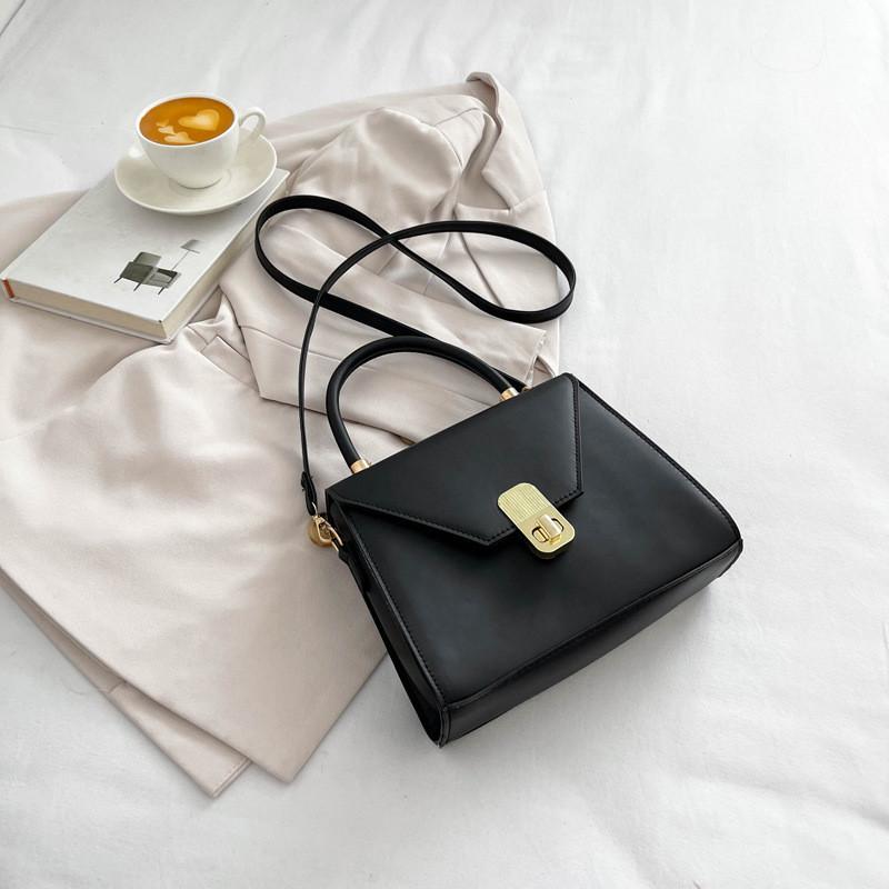 Stylish Summer Fashion Shoulder Bag Trendy Commuter Crossbody Bag Chic 2023 Small Square Bag