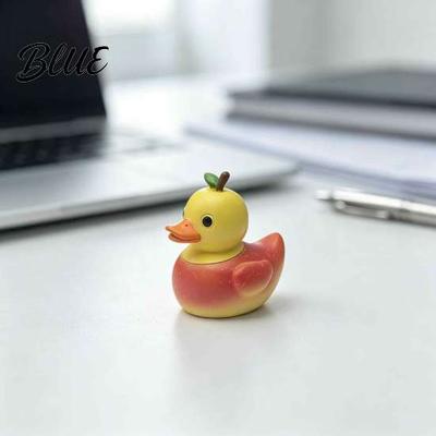 Harz-Tierstatuen Niedliche Frucht-Entenfigur Apfel Erdbeere Pfirsich Banane Skulptur Mini Miniatur Nachttischdekoration Schreibtischdekoration für