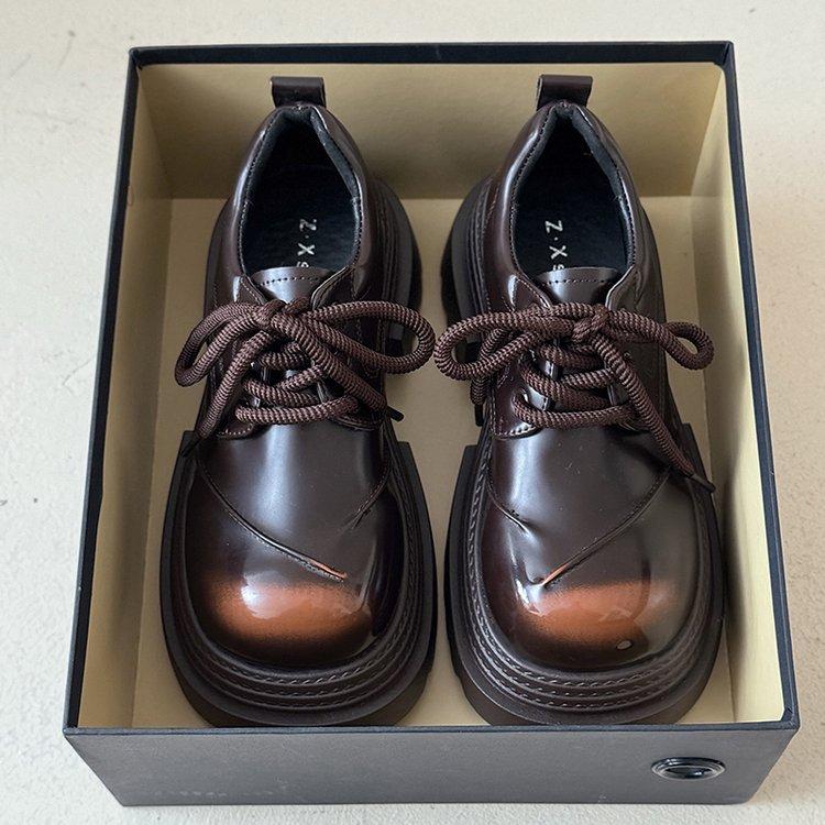 

Европейские туфли на толстой подошве из маленькой кожи для женщин, британский стиль, круглый носок, на шнуровке, универсальные, повседневные, для невысоких женщин, лоферы для женщин 40 коричневый