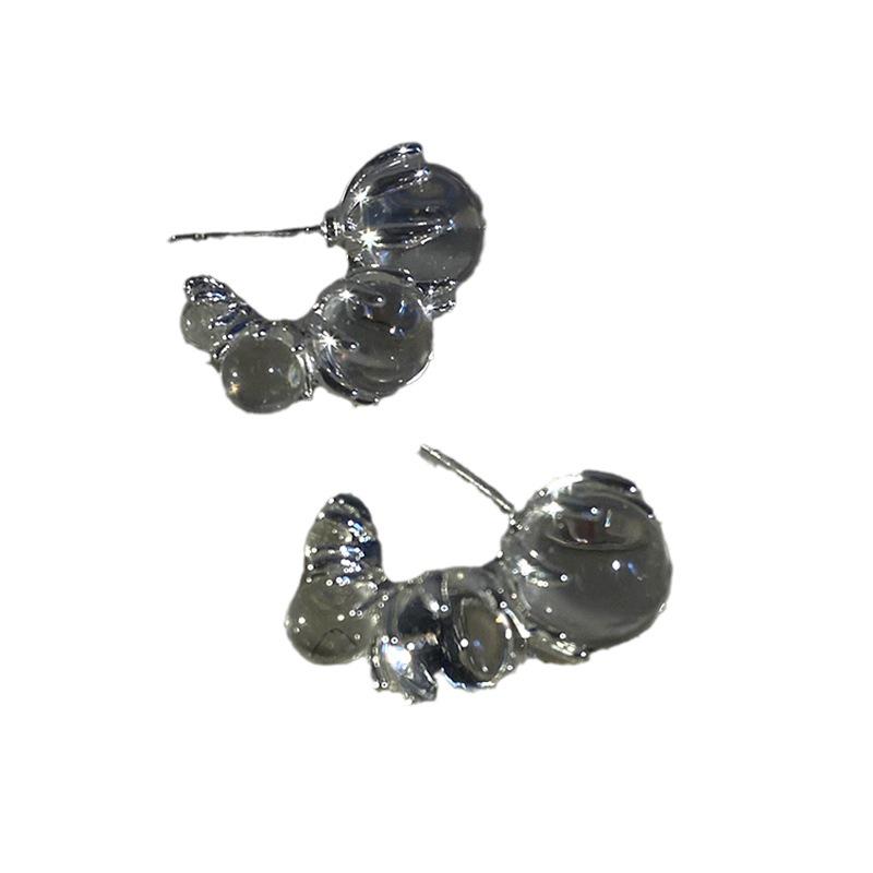 Ice Transparent Beaded Earrings: Unique, High-End Design with a Simple, Cold Style for Women