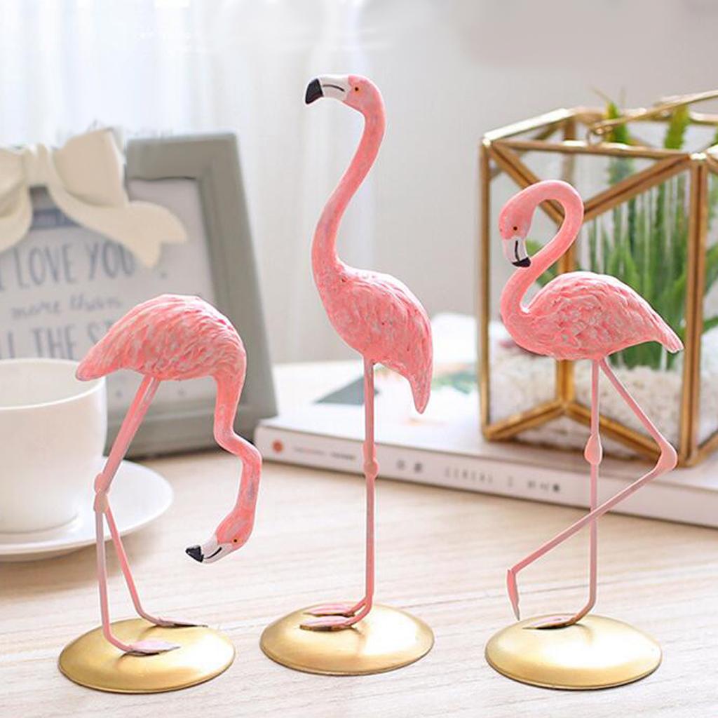 Female Flamingo Novelty Ornament European Statue Figure Indoor Decoration Home Centerpiece Garden Lawn Decor