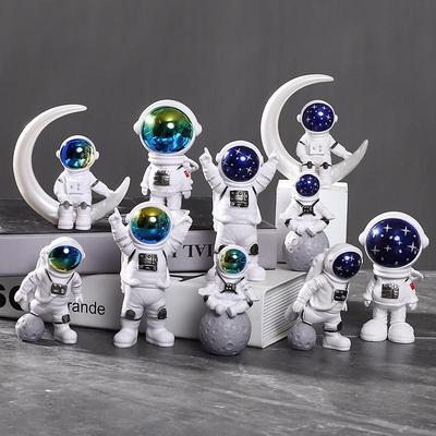 Modern Astronaut Figurine Ornament for Car or Living Room - Children's Birthday Gift