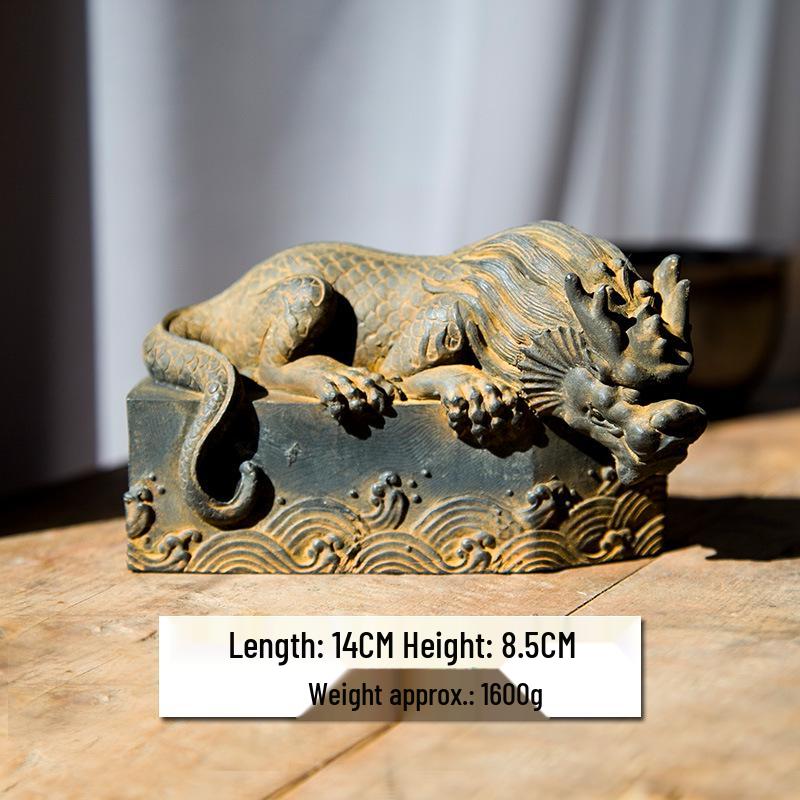 

Chinese Style Water-Repelling Beast Resin Ornament for Wealth and Home Décor