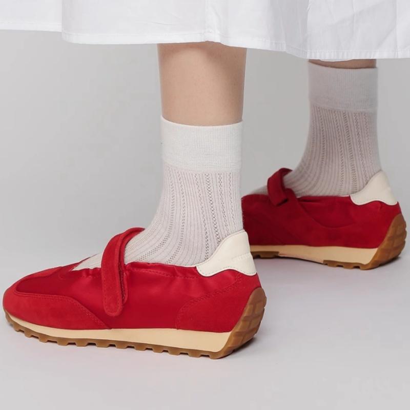 Fashion 2025 Spring New Brand Women Flats Round Toe Shallow Slip On Ladies Casual Ballet Shoes Soft Leather Elegant Solid Color Shoes