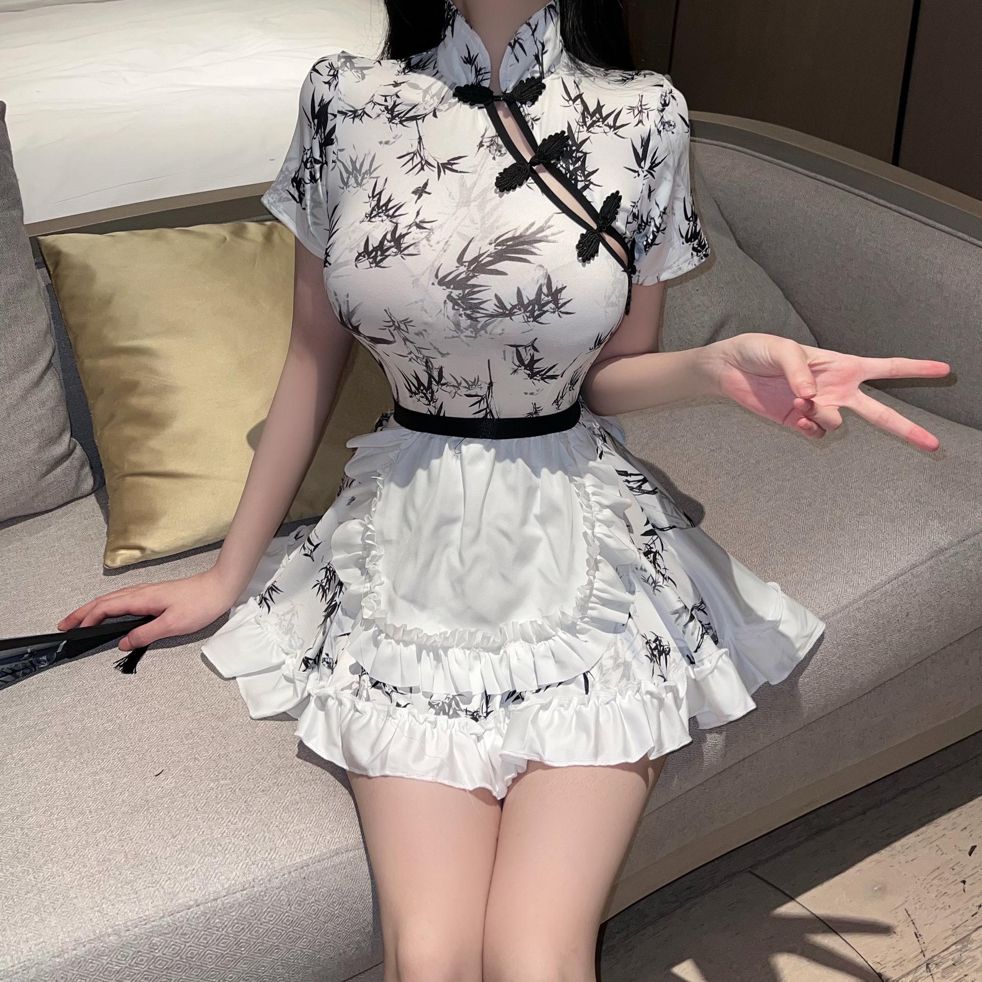 

Cherry Temptation Sexy Print Bodycon Cheongsam Dress Cheongsam Set with Apron & Bow