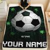 1 Stück Benutzerdefinierter Name Elektrischer Fußball Gemustert Flanelldecke Geeignet für Alle Jahreszeiten für Heimdekoration Wärme und Komfort Geschenke Feiertagsgeschenk_lx