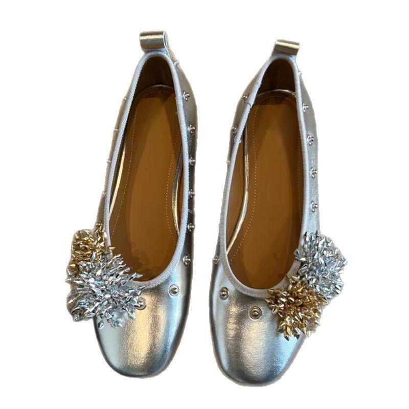 Sheepskin~ niche design flower spikes small leather shoes in autumn 2025 new shallow mouth Mary Jane shoes single shoes women