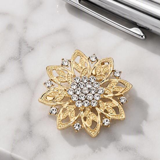 Elegant Alloy Lapel Pins Hollow Rhinestone Flower Brooch, Floral Decorative Pin, Vintage Style Brooch Clothing Jewelry for Wedding Party Prom