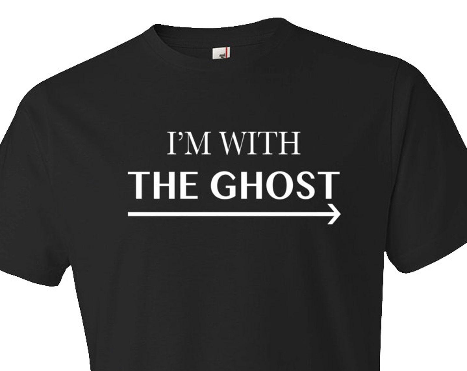 Funny Halloween Shirt I m With The Ghost Shirt Funny Ghost Shirt for Halloween Outfit for Halloween Costume for Halloween Gift Idea #OS337 2XL