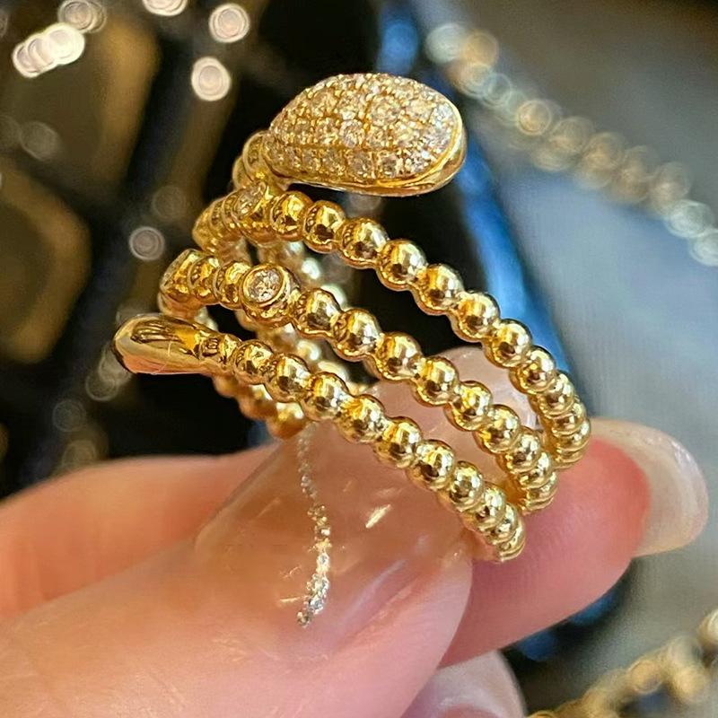 Explosão Medieval Cheia de Diamantes Enrolada em Cabeça de Cobra Anel de Cobra Espiritual Anel de Dedo Indicador Dourado Vida Retrô Multi-Anel