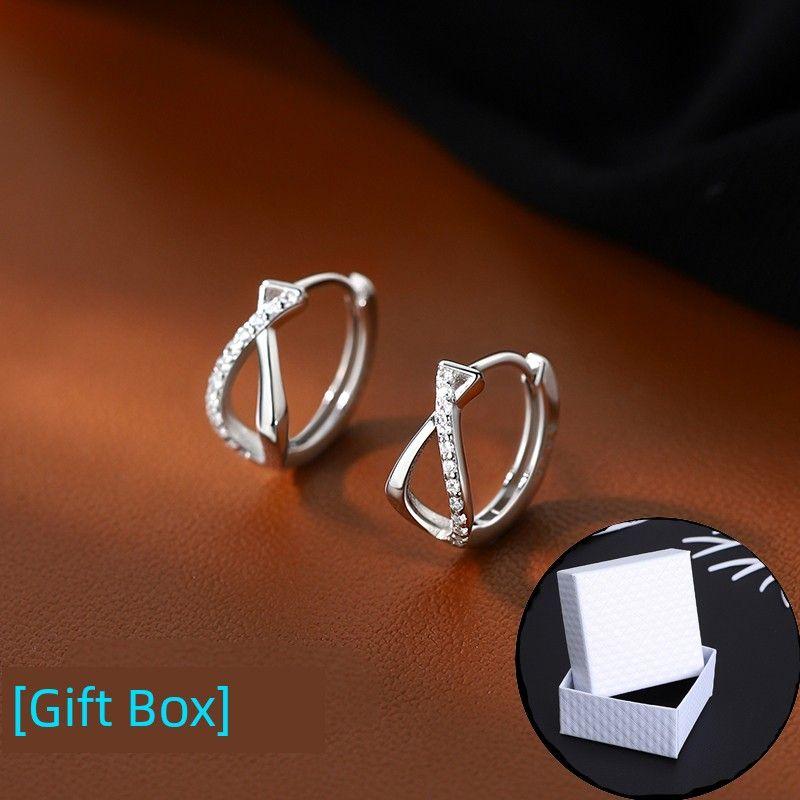 

Sterling Silver Geometric Earrings for Women Light Luxury Minority Design Ear Studs 2023 New Arrival Best Selling Small Fish Ear Clips Earrings Summer Small fish ear buckle a pair [send gift box]]