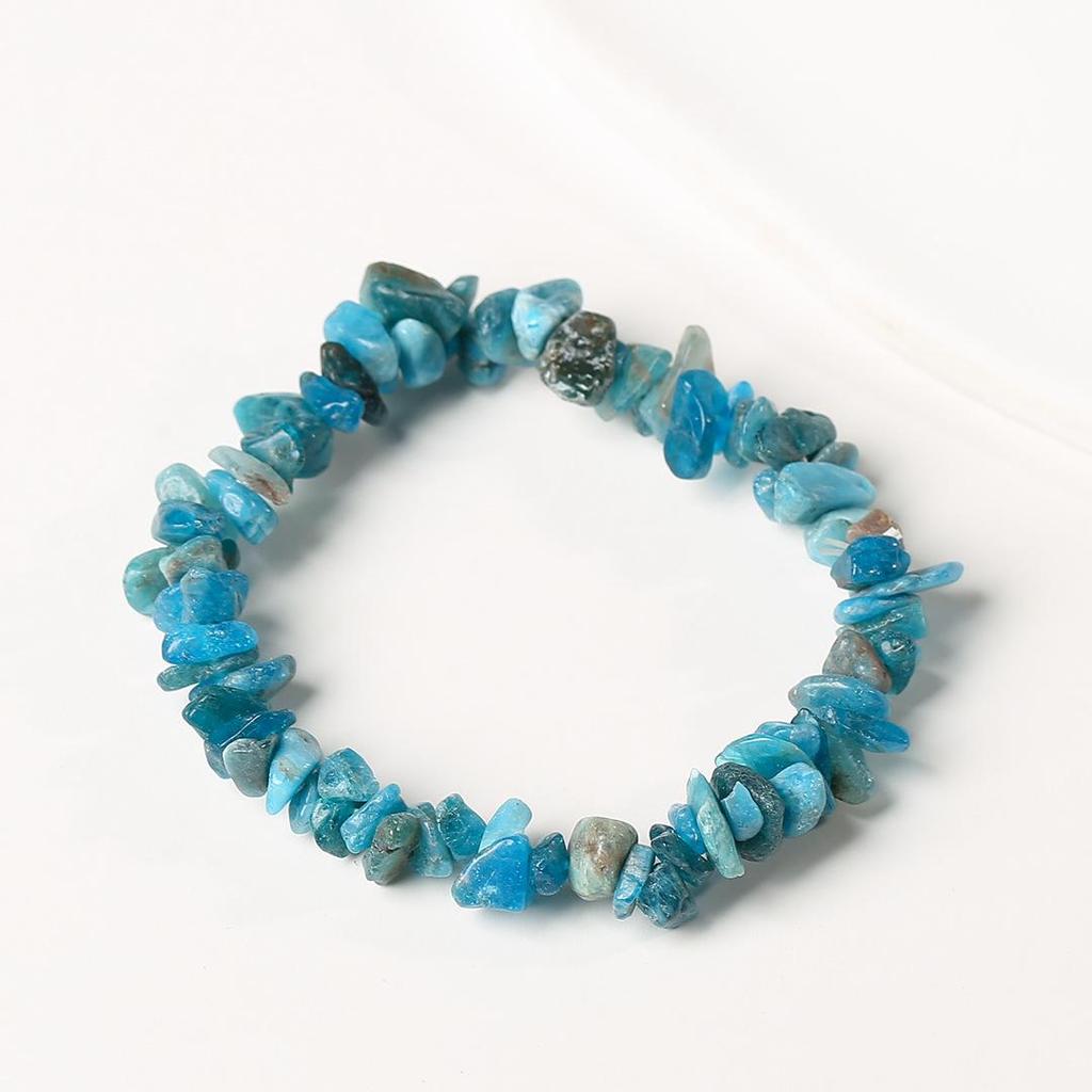 Elastisches Armband mit natürlichem Citrin-Chip: Unregelmäßige Rohsteinperlen in einem frischen, vielseitigen Stil