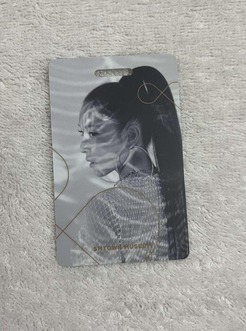 

[USED] f(x) LUNA COEX Museum admission bonus name tag card