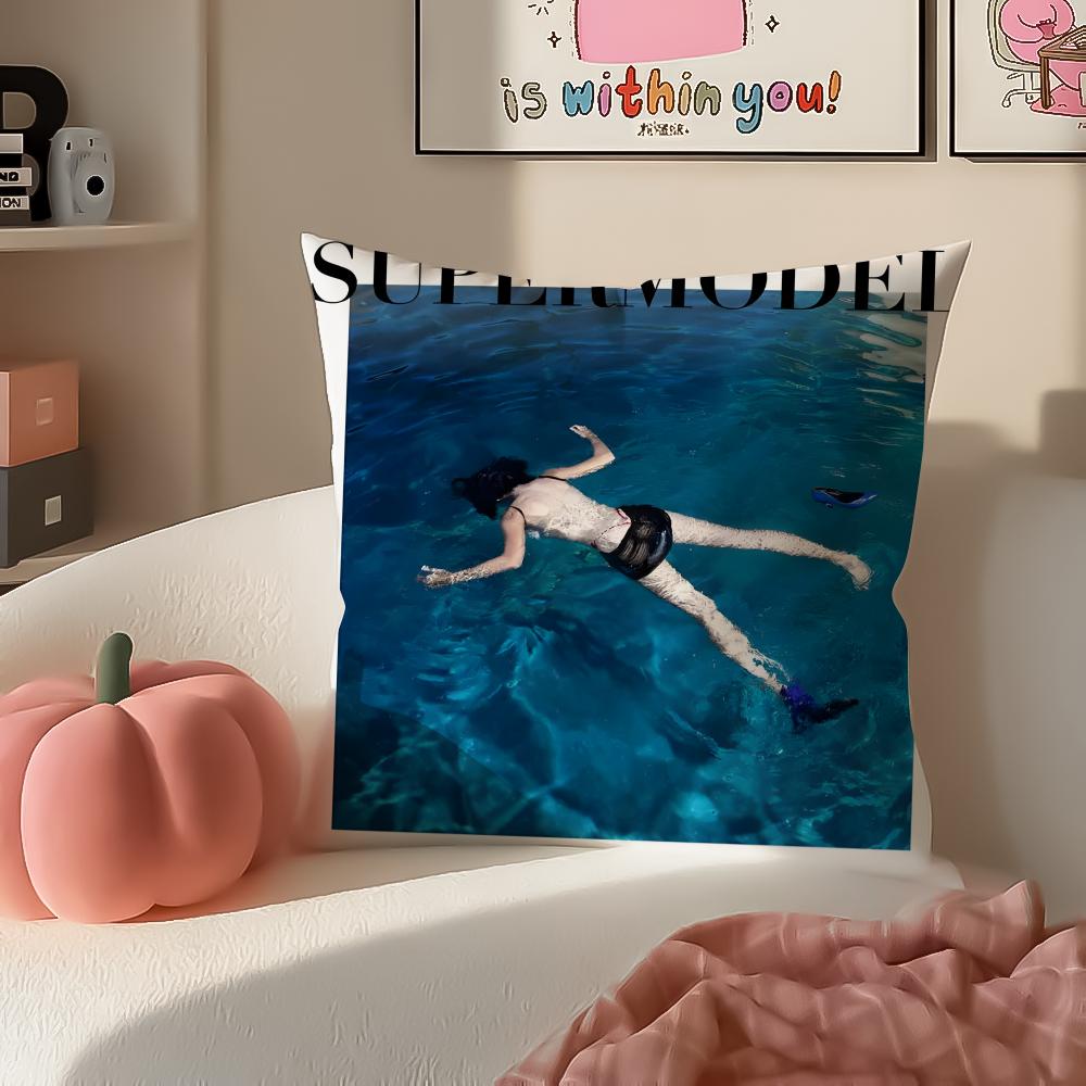 Bold Italian Rock Band MManeskin Cushion Cover Pillowcase Short Plush Invisible zipper Room Sofa Cushion Cover