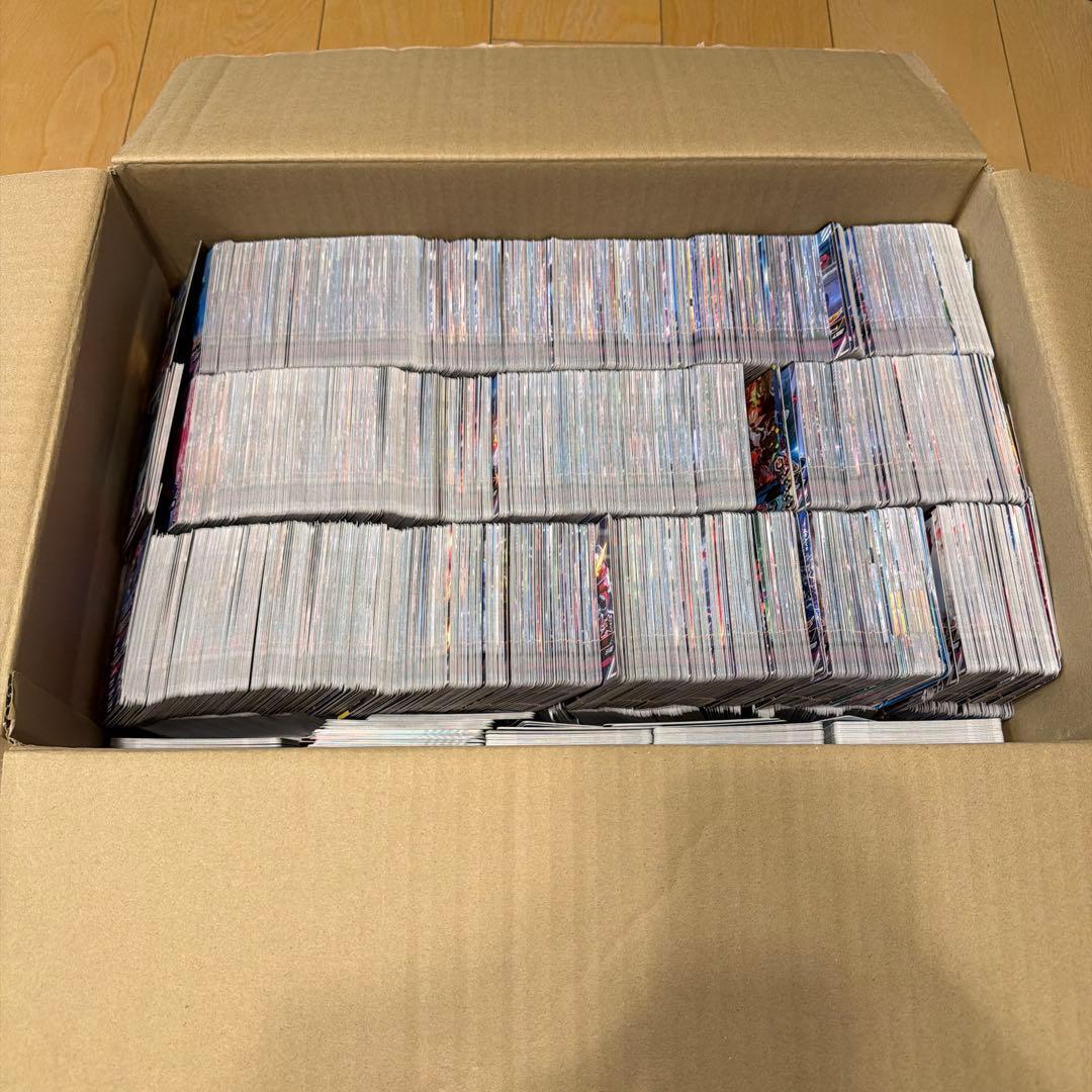 Large quantity 18.5Kg approximately 7,800 pieces Kamen Rider Ganbarregens Rising