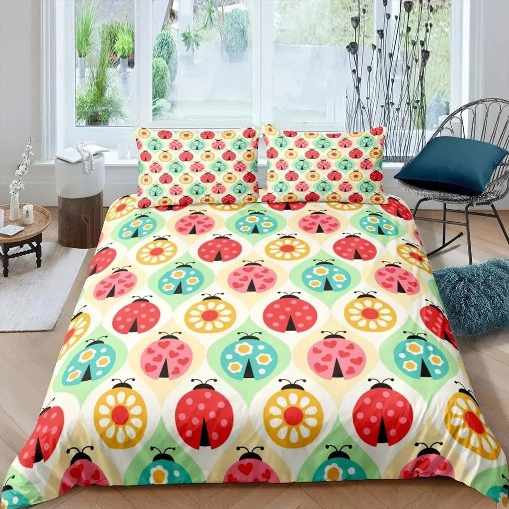 Ladybug Duvet Cover Set 3D Ladybug Printed Bedding Set For Kids Boys Girls Flying Entomology Soft King Size Quilt Cover