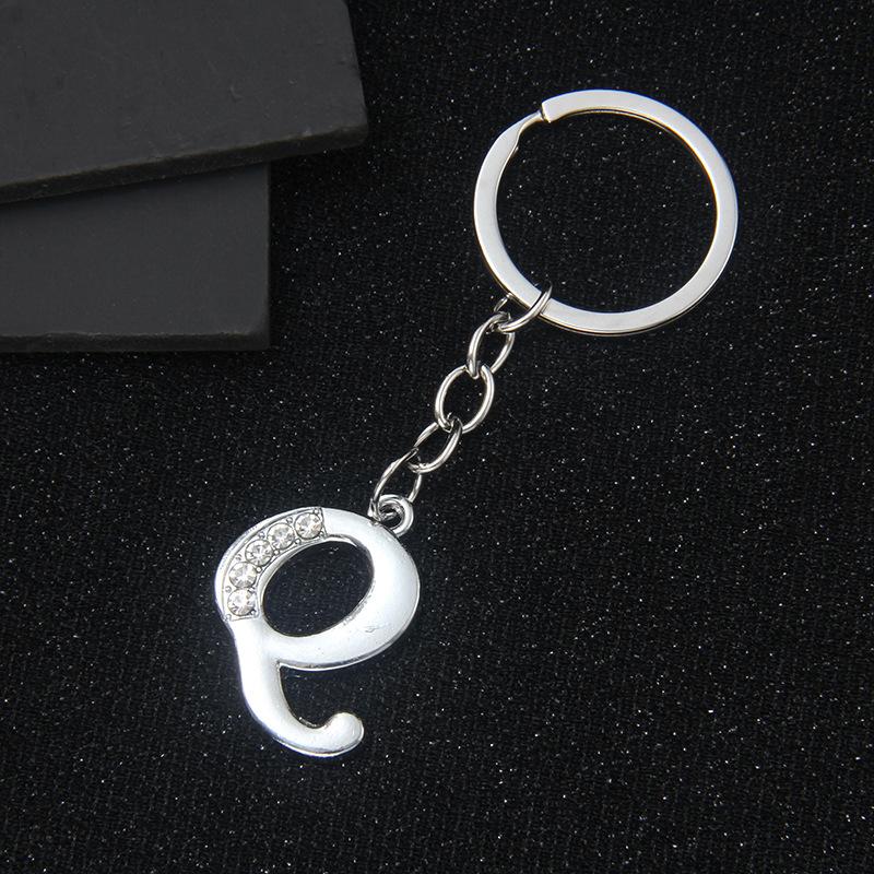 Simple Personality 26 Letters Versatile Keychain European and American New English Creative Luggage Keyring