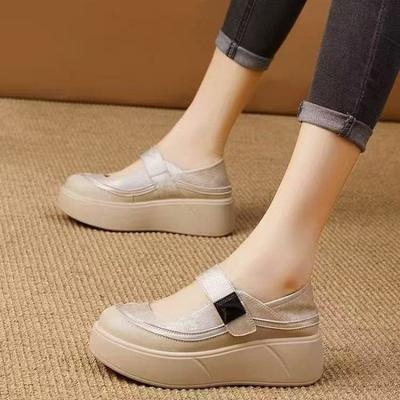 Sandali Baotou stile romano retrò da donna 2025 nuovi estivi traspiranti traforati con suola spessa tipo muffin con velcro scarpe casual da donna