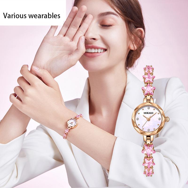Nouvelle montre Fritillaria Fashion Light Luxury Niche Crystal Ladies Delicate Slim Bracelet Small Dial pour femme