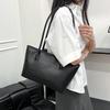 Large-capacity Shoulder Bag, Solid Color, Practical Tote Bag, Simple Texture, Casual, Portable Underarm Bag, Women's Commuting
