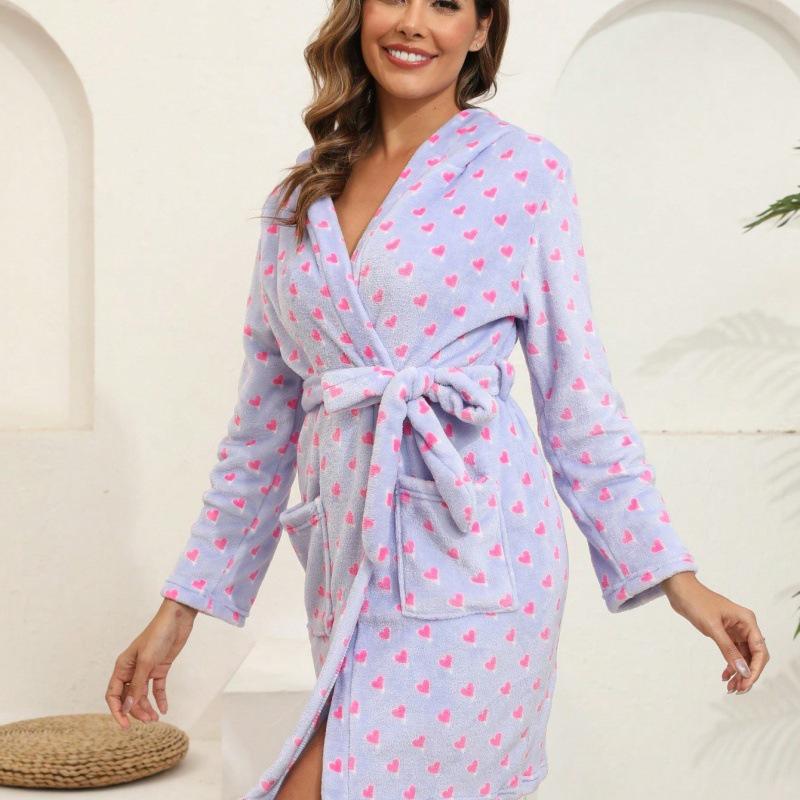 Women's Thickened Flannel Bathrobe - European/American Style, Loose Fit for Autumn/Winter