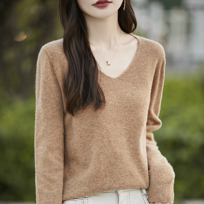 V-neck Loose and Slimming Knitted Sweater, New Autumn and Winter Sweater for Women