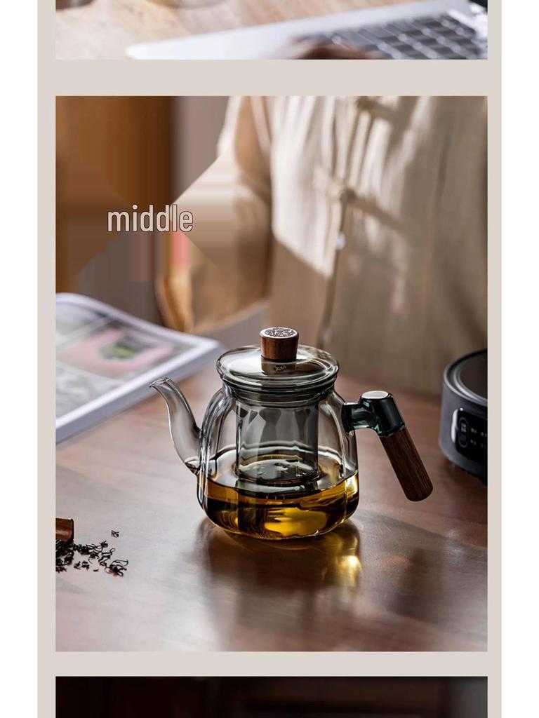 High-Temperature Resistant Glass Teapot for Boiling Water and Brewing Tea with Special Tea Separation Feature.