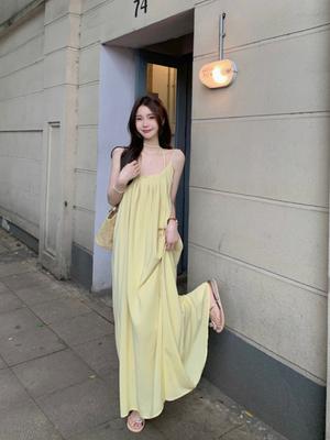 [Practice] Seaside Holiday Wind Yellow Suspender Dress Female Summer Loose Leisure Beach Dress Fairy