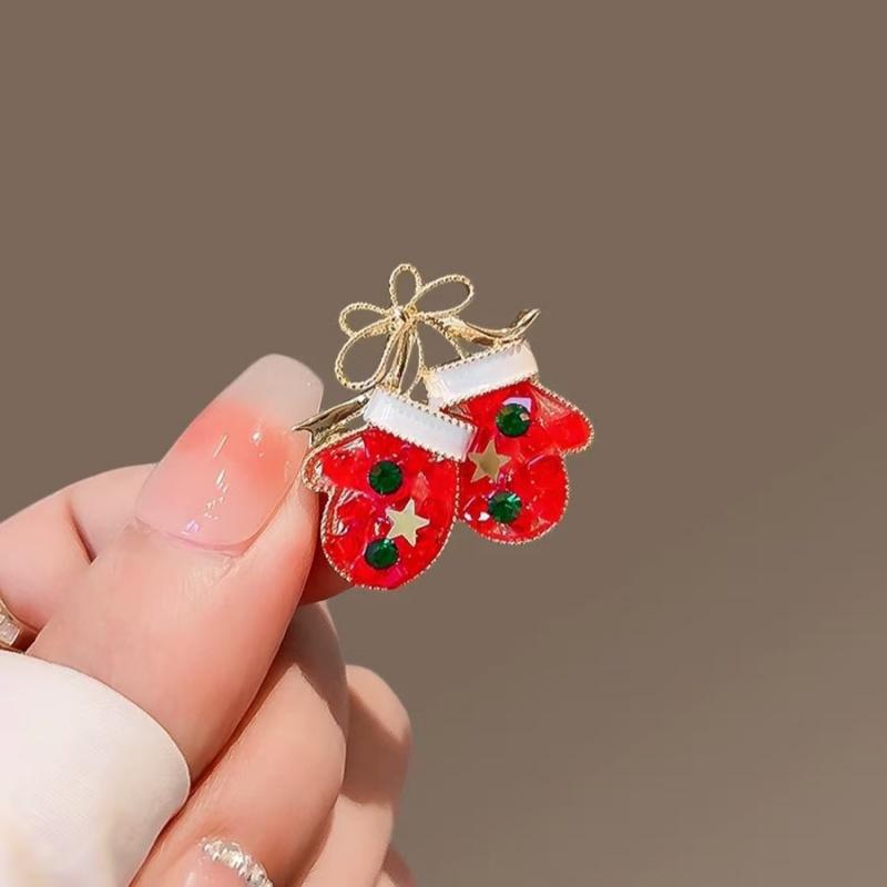 Cartoon Snowman Christmas Tree Brooches For Women Versatile Light Luxury Lapel Pin Clothing Accessories Party Gifts