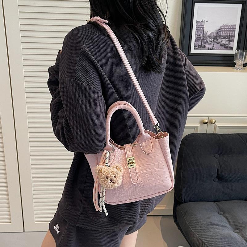 Fashion Versatile Handbag New Shoulder Messenger Bag