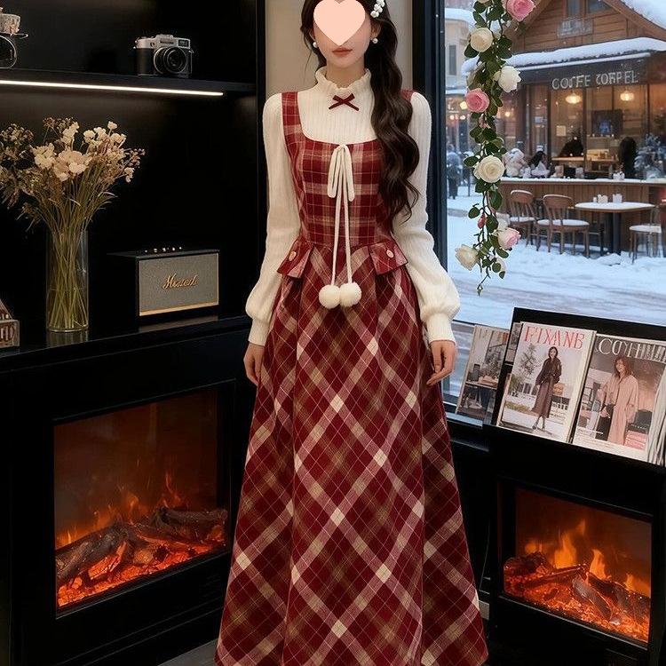 Retro French Style Plaid Skirt: Waist-Cinched, Christmas Red, Two-Piece Look for Female Students