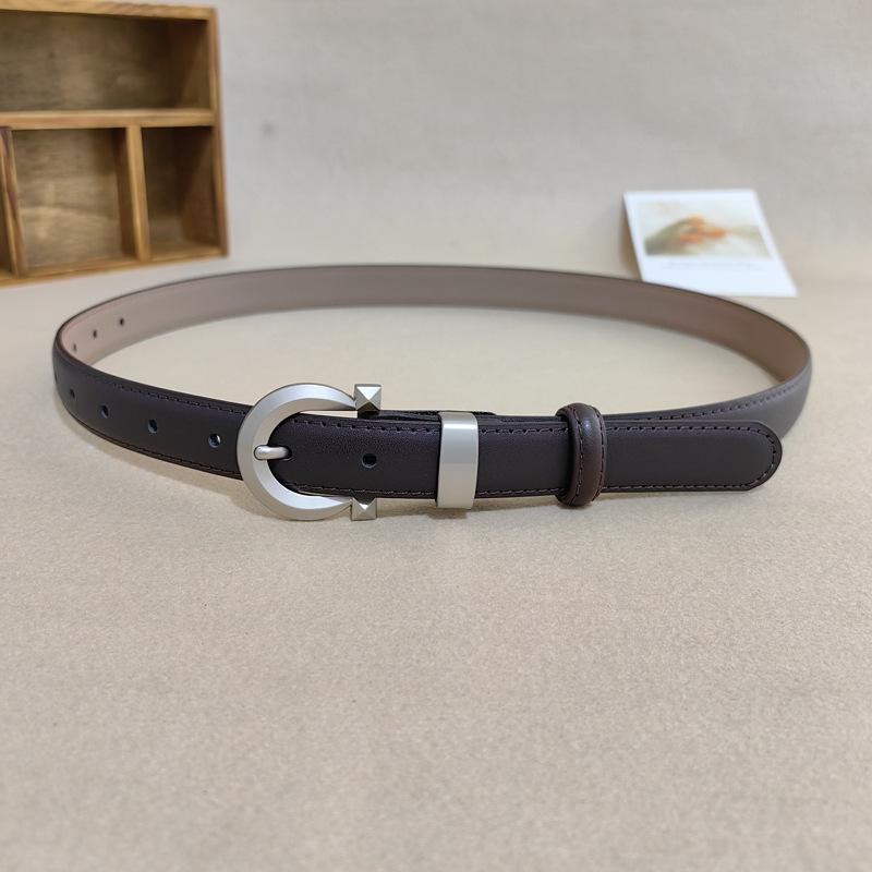 Women Trendy Solid Color Leather Belt With Metallic Buckle For Style Everyday