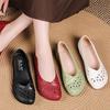 Spring and summer four seasons 2025 new mother middle-aged and elderly comfortable embroidery hollow flat bottom casual Doudou women's shoes