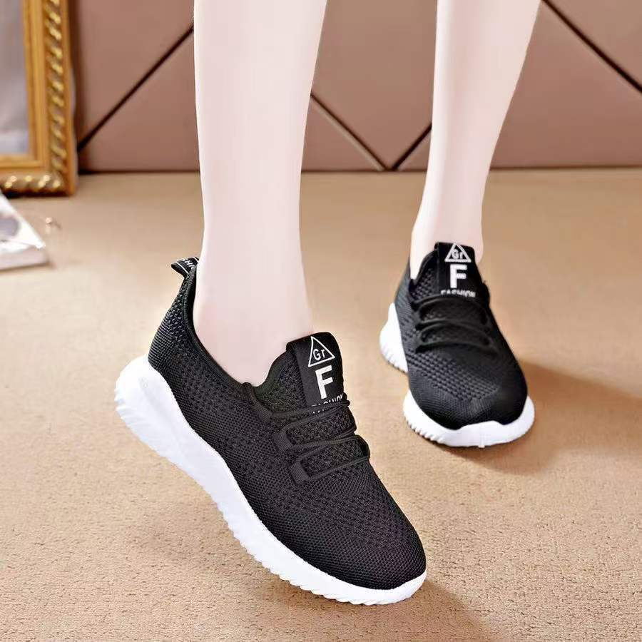 New fly-woven mesh shoes comfortable and breathable mesh shoes student shoes running couple shoes
