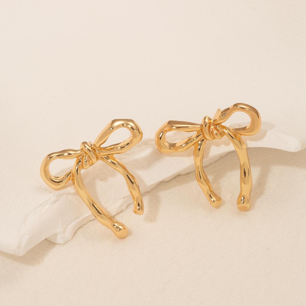 Simple And Stylish Gold Bow Earrings, Showcasing The Temperament Of Women'S Earrings