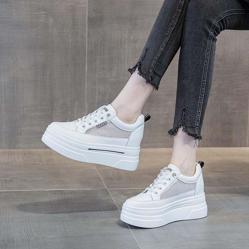 Herbst und Winter kleine dicke Sohle Innenhöhe erhöhend lässige kleine weiße Schuhe Damen Keilabsatz Low-Top Schnürsenkelfrei vielseitige Damenschuhe