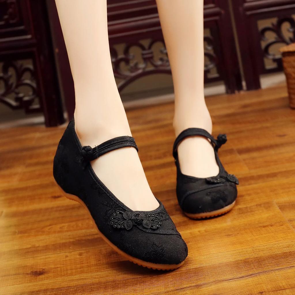 Chinese Knot Women Cotton Fabric Embroidered Ballet Flats Retro Ladies Casual Traditional Old Beijing Shoes Solid Color