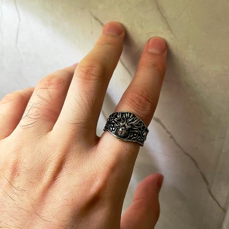 Bague Cthulhu Rétro pour Hommes Couleur Argent Punk Gothique Rock Hiphop Bague Bijoux de Créateur Faits Main Accessoires Biker Cadeau Créatif