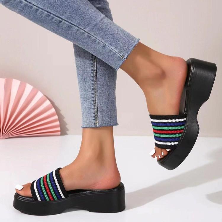 Fashion Pink Platform Slippers Women Summer Designer Open Toe Women's Non-slip Thick Soled Slippers Ladies Outdoor Beach Slippers Woman