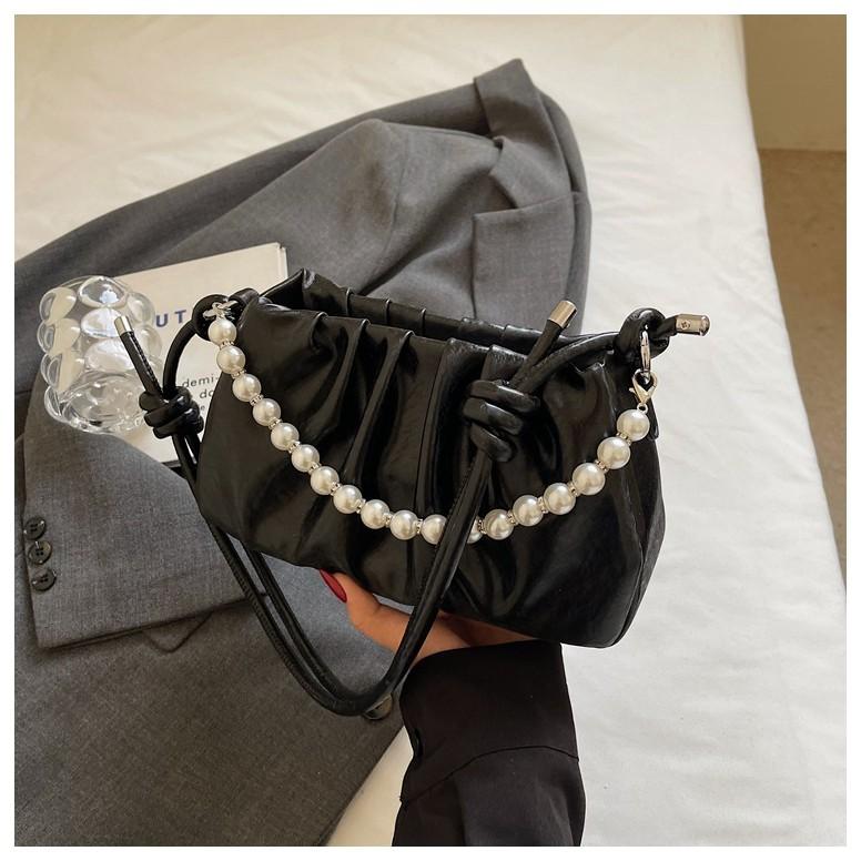 IELGY Spring Summer Fashion Chain Messenger Bag Ladies Pleated Cloud Bag