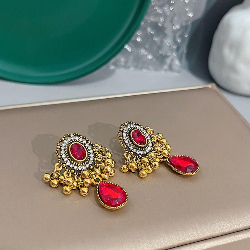 

Легкие роскошные серьги в тон цвета, персонализированные винтажные серьги-гвоздики в форме капли, женские серьги-гвоздики в форме сектора