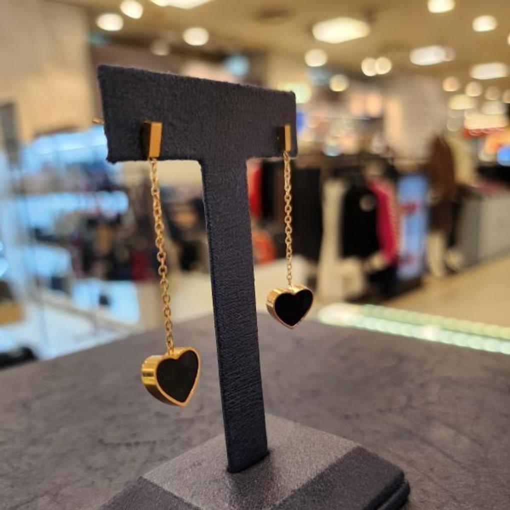 ARTRIA Surgical Steel Heart Drop Earrings SHASESC0001ONF