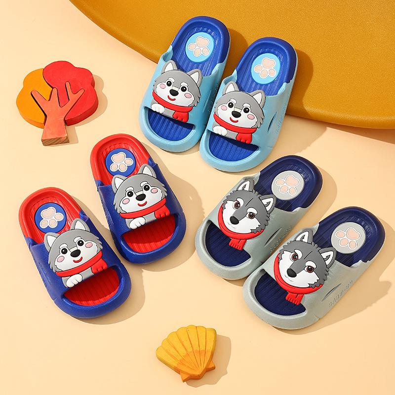 Wolf King Green Boys' Non-slip Soft Sole Cartoon Sandals: Summer & Bath Slippers for Kids