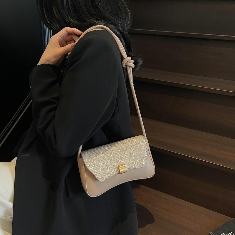 New Retro Women's Bag, Underarm Bag, Shoulder Bag, Niche Texture, Small Square Bag Temperament, Simple Messenger Women's Bag