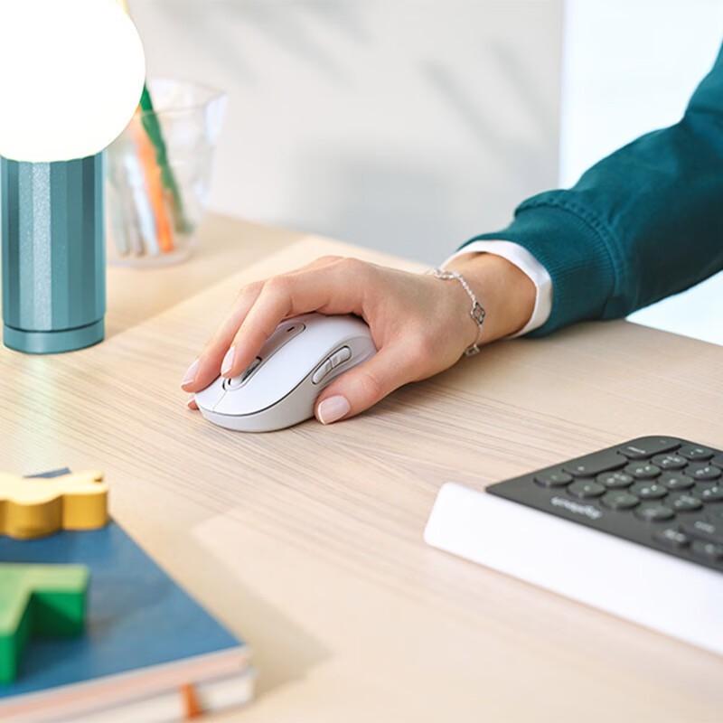 Logitech M650 Wireless Dual-Mode Silent Mouse