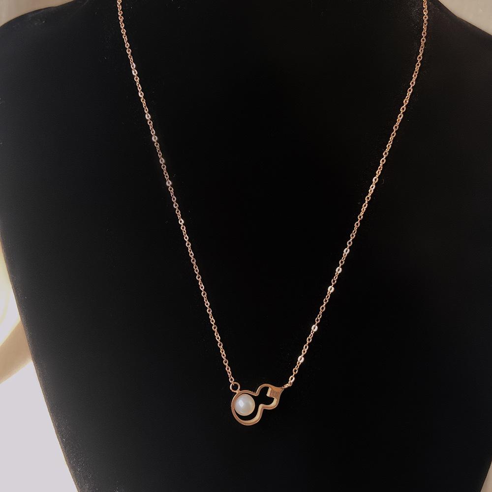Antique Gourd Inlaid Pearl Necklace Rose Gold Titanium Steel Necklace Women'S High Color Retention