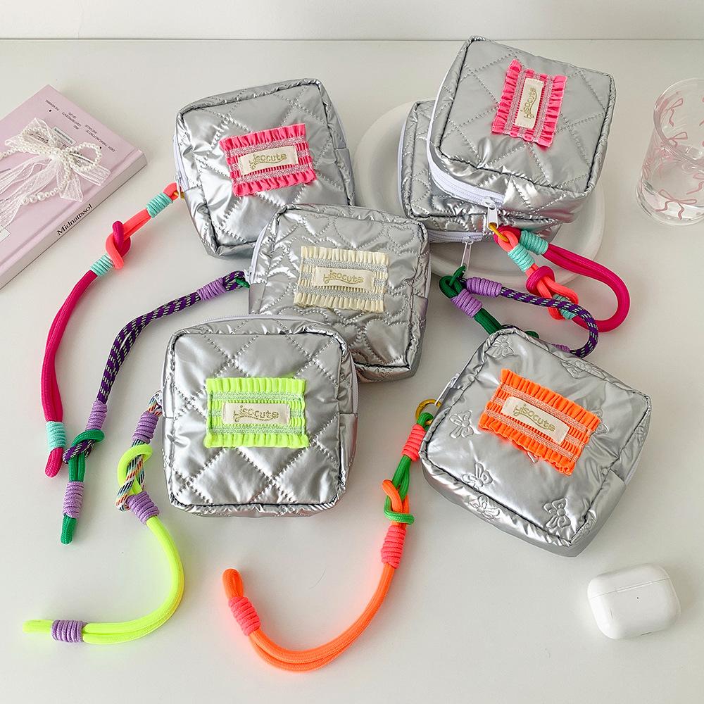 Ins-style Girl's Silver Shiny Bow Square Mouth Red Envelope Student Sanitary Napkin Storage Bag, Portable Small Square Bag